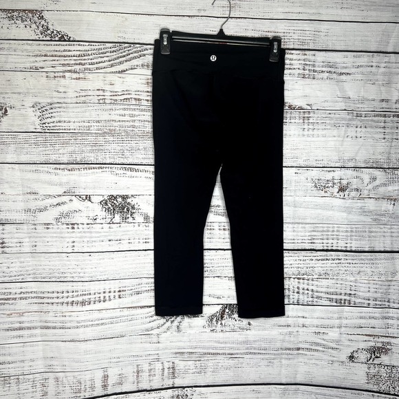 Lululemon Wunder Under Crop Full-On Luon Black / Su14 Quilt 18- sz 4 - Picture 7 of 7